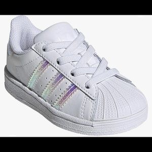 adidas Originals Unisex-Child Superstar Sneaker